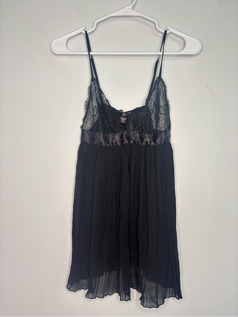 VICTORIAS SECRET BLACK LACE MESH LINGERIE TOP SZ SMALL